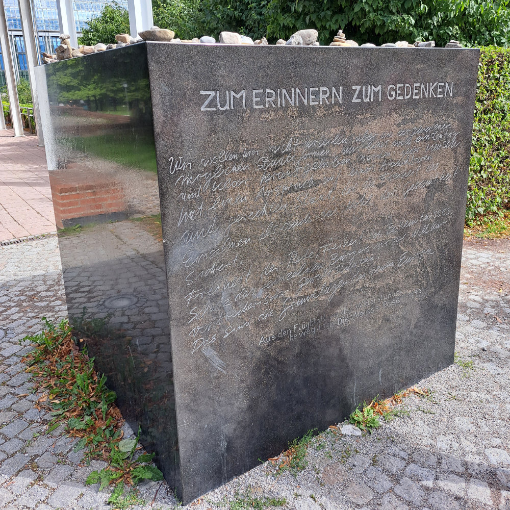 weise rose gedenkstein